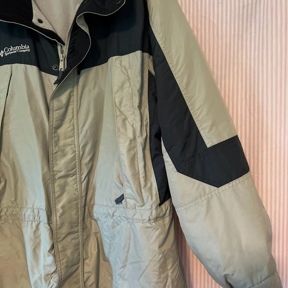 Men's Jacket - Picture 7 of 9